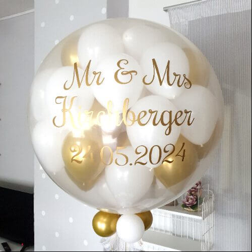 Pop Up Ballon Standesamt zum Zerplatzen befüllt